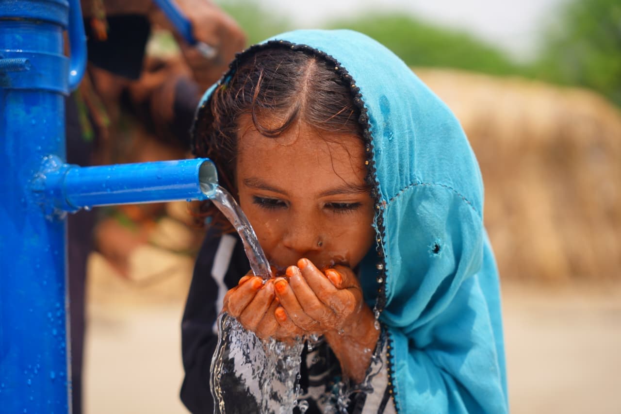 How a Water Hand Pump Works in Pakistan: What Your £85 Sponsorship Builds